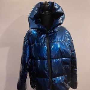 Kendall & Kylie Blue Shiny Winter Puffer Jacket size L (used)